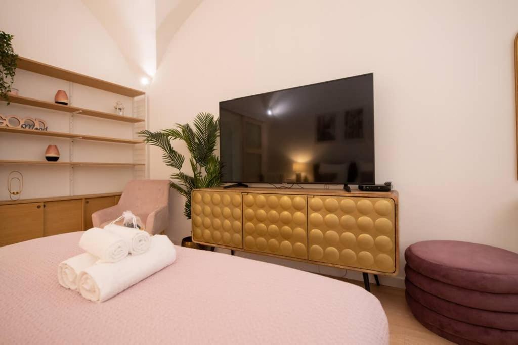Le Longepierre - Hypercentre Historique De Dijon Apartment ภายนอก รูปภาพ